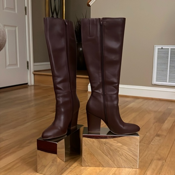 Kaari Blue Shoes - KAARI blue beautiful wine colored high heel boots, size 9